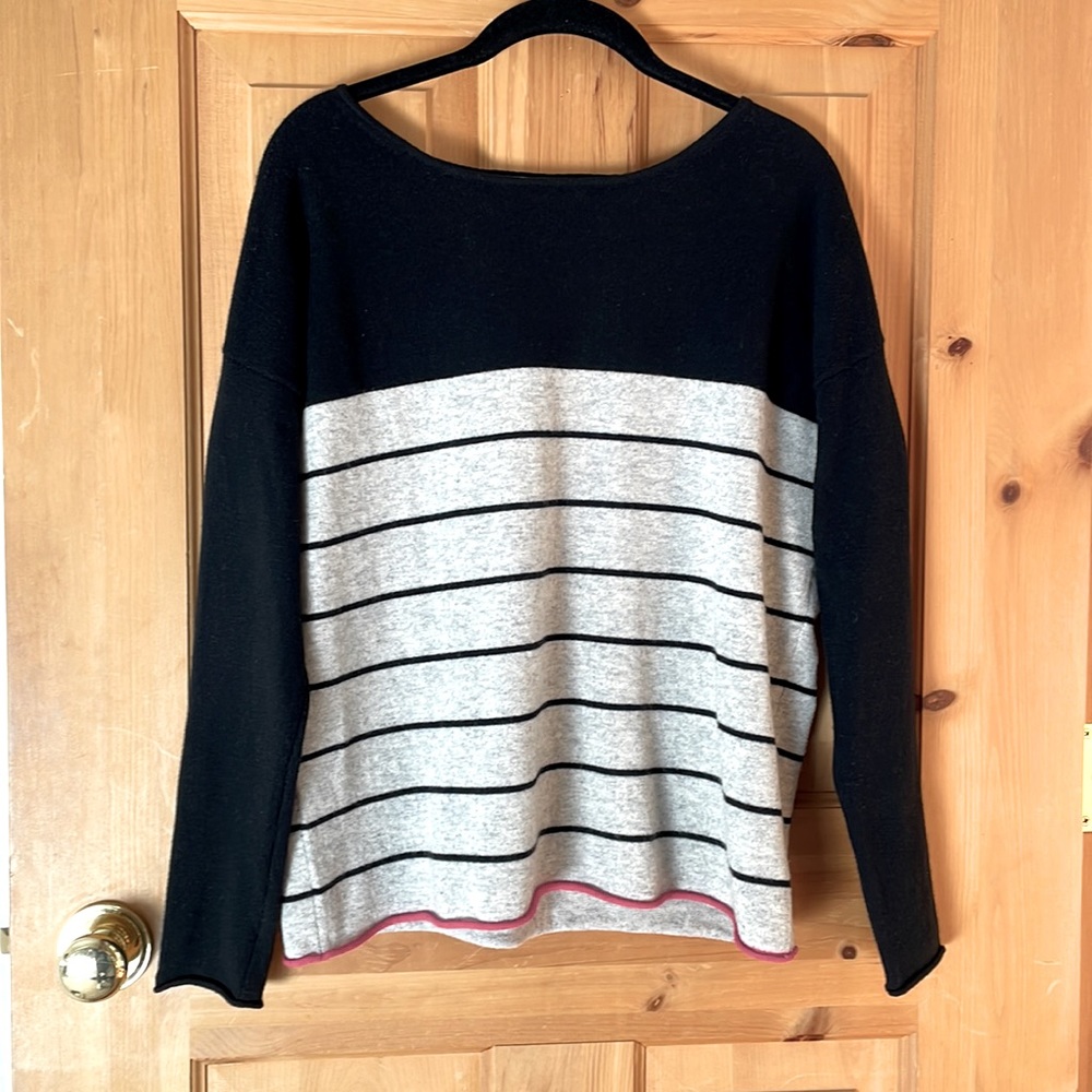 Philosophy 100% Cashmere black grey striped oversize sweater, size S